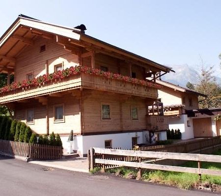 Chalet - Appartements Julitta Mayrhofen Buitenkant foto
